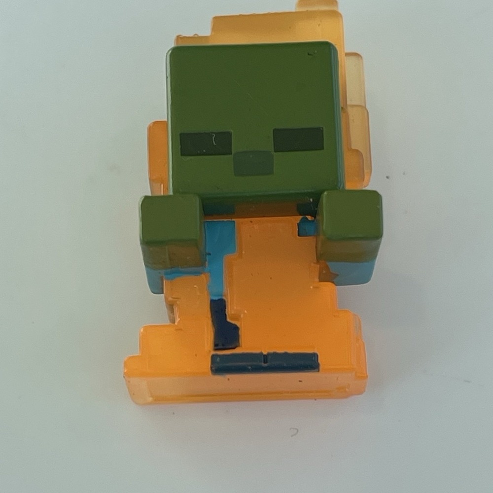 Minecraft Mini-Figures Netherrack Series 3 1" Zombie in Flames Figure Mojang